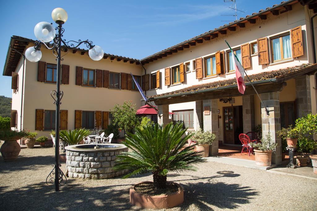 Hotel Del Lago Cavriglia Exterior foto