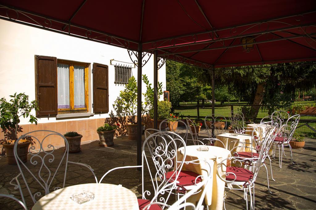 Hotel Del Lago Cavriglia Exterior foto